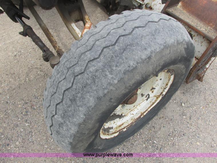 image for item J1773 Huber M-850-A maintainer