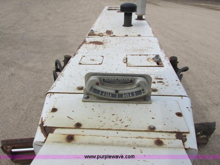 image for item J1773 Huber M-850-A maintainer