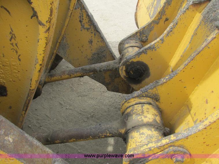 image for item J1775 1985 Caterpillar 980C wheel loader