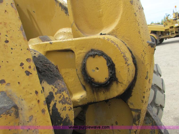 image for item J1775 1985 Caterpillar 980C wheel loader