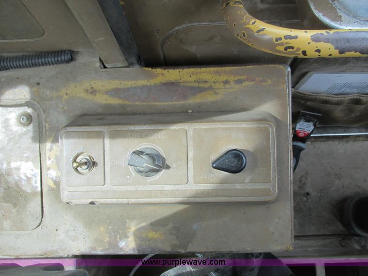 image for item J1775 1985 Caterpillar 980C wheel loader