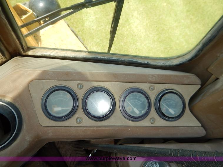 image for item J3945 1993 Caterpillar IT-28B wheel loader