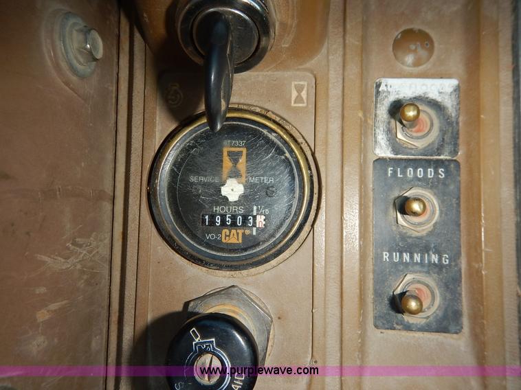 image for item J3945 1993 Caterpillar IT-28B wheel loader