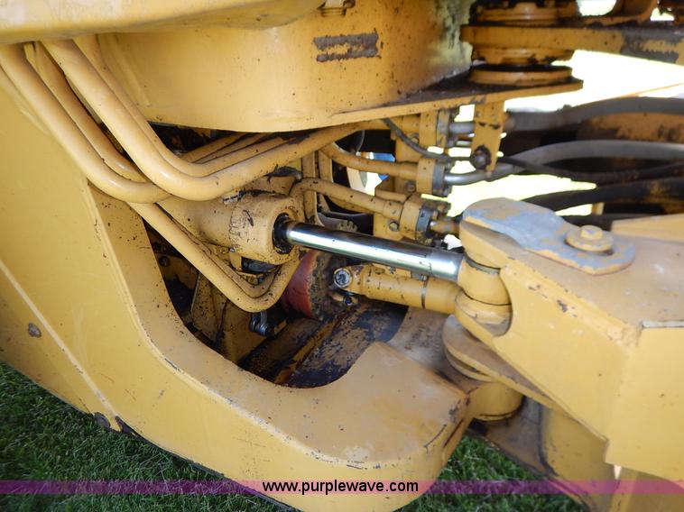 image for item J3945 1993 Caterpillar IT-28B wheel loader
