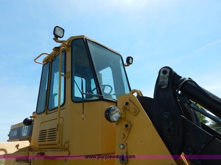 image for item J3945 1993 Caterpillar IT-28B wheel loader