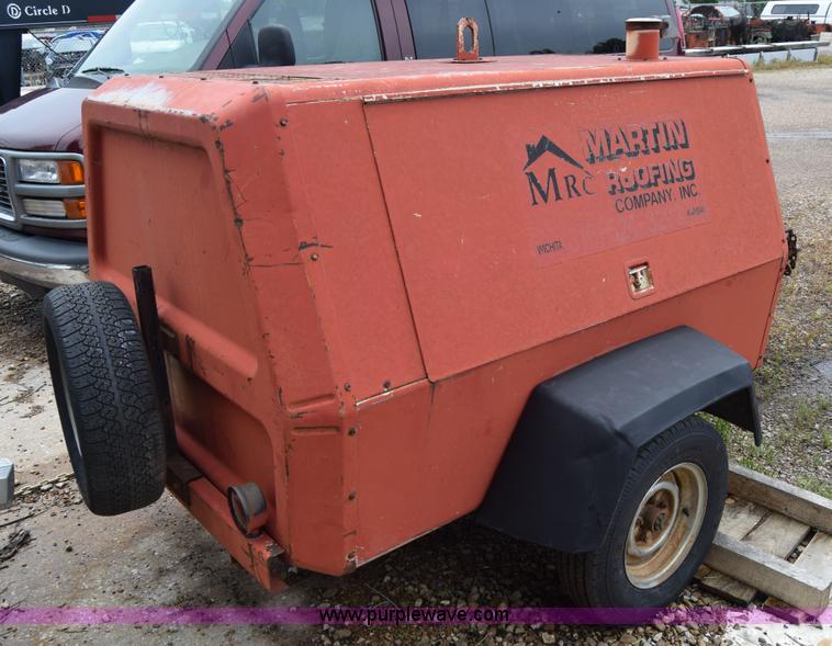 image for item J6632 Ingersoll Rand P100WF air compressor