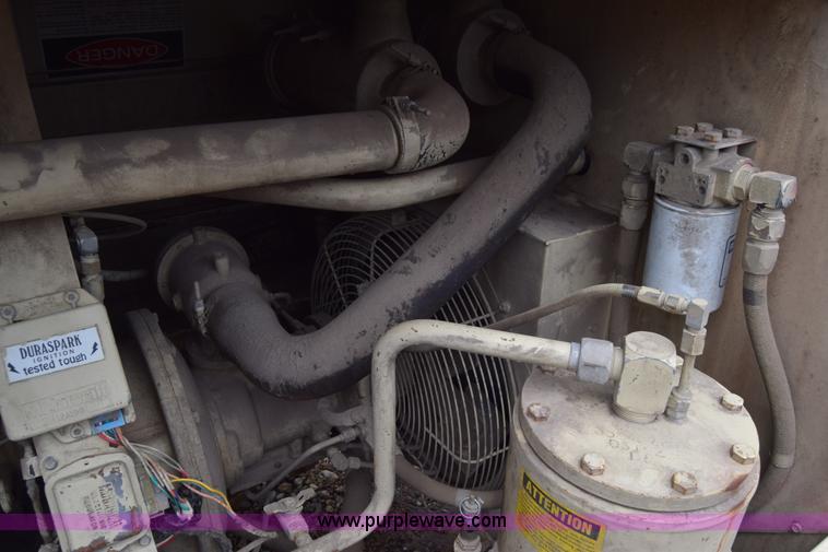 image for item J6632 Ingersoll Rand P100WF air compressor