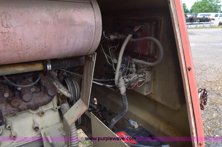 image for item J6632 Ingersoll Rand P100WF air compressor