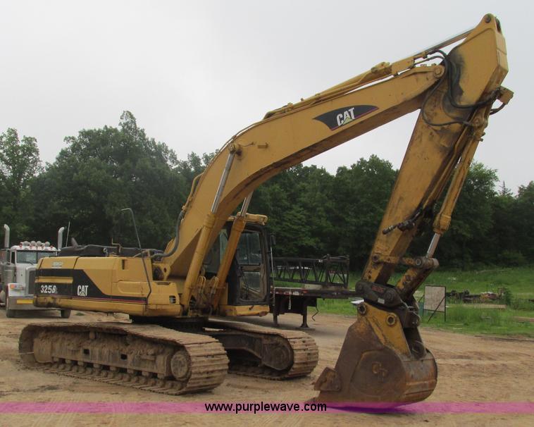image for item J8523 1999 Caterpillar 325BL excavator