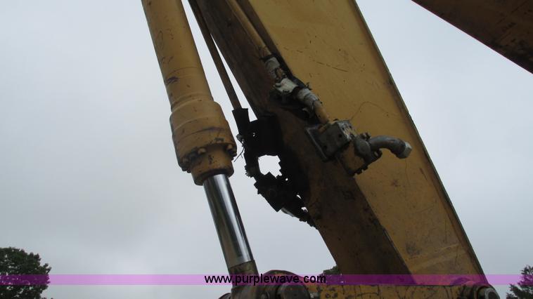 image for item J8523 1999 Caterpillar 325BL excavator