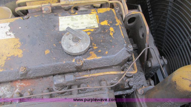 image for item J8523 1999 Caterpillar 325BL excavator