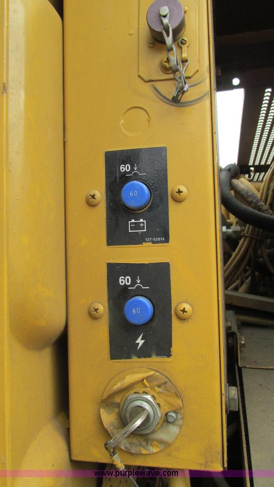 image for item J8523 1999 Caterpillar 325BL excavator