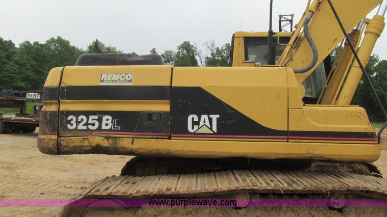 image for item J8523 1999 Caterpillar 325BL excavator