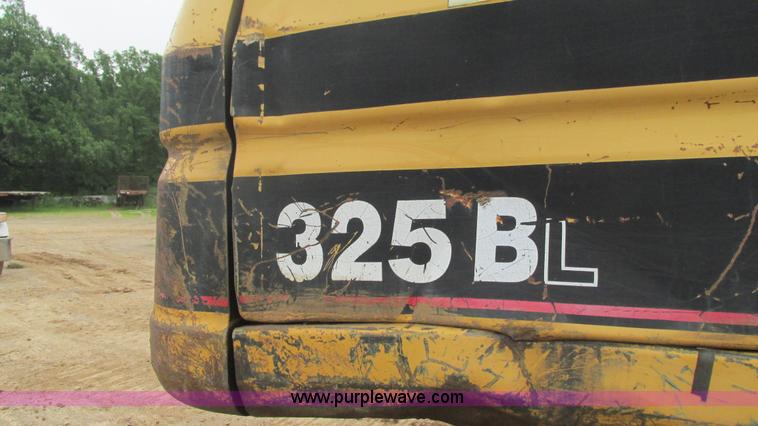 image for item J8523 1999 Caterpillar 325BL excavator