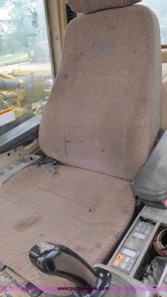 image for item J8523 1999 Caterpillar 325BL excavator