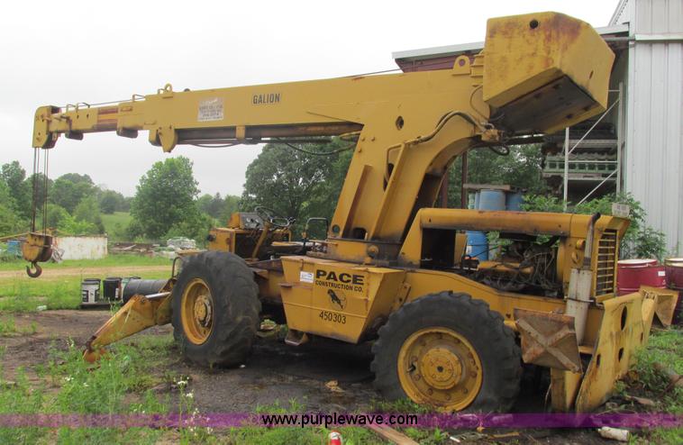image for item J8524 Galion 6628 crane