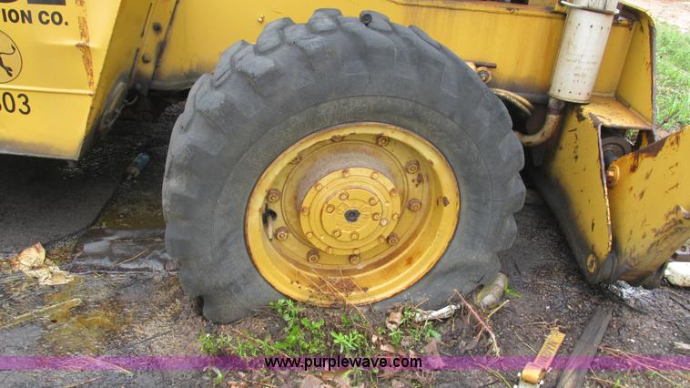 image for item J8524 Galion 6628 crane