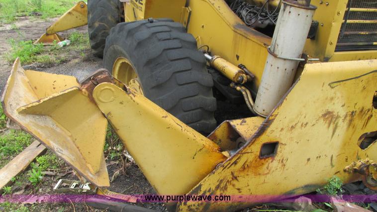 image for item J8524 Galion 6628 crane