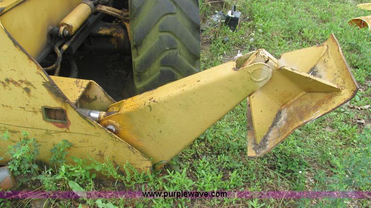 image for item J8524 Galion 6628 crane