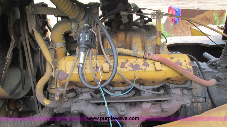 image for item J8524 Galion 6628 crane