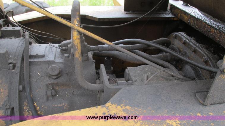 image for item J8524 Galion 6628 crane