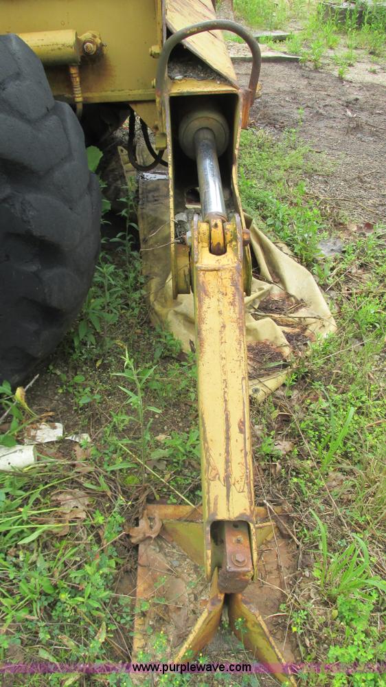 image for item J8524 Galion 6628 crane