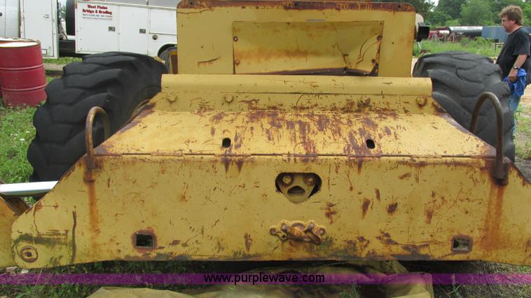 image for item J8524 Galion 6628 crane