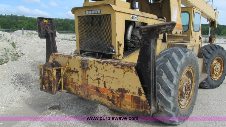 image for item J8527 Grove RT58/58A crane