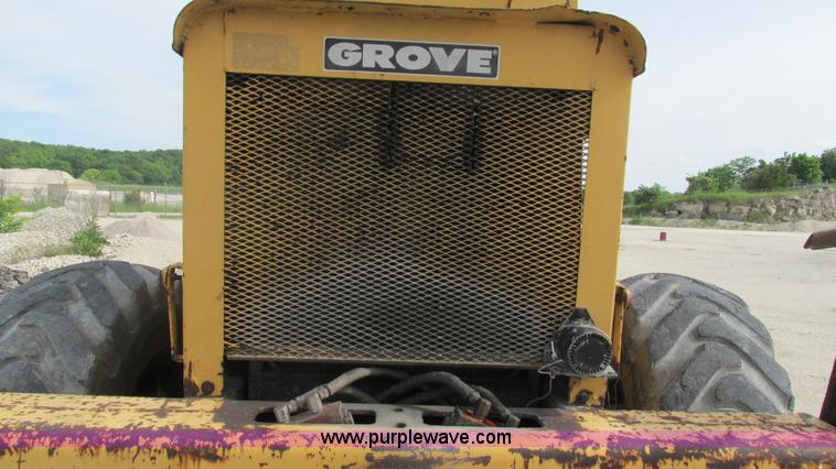 image for item J8527 Grove RT58/58A crane