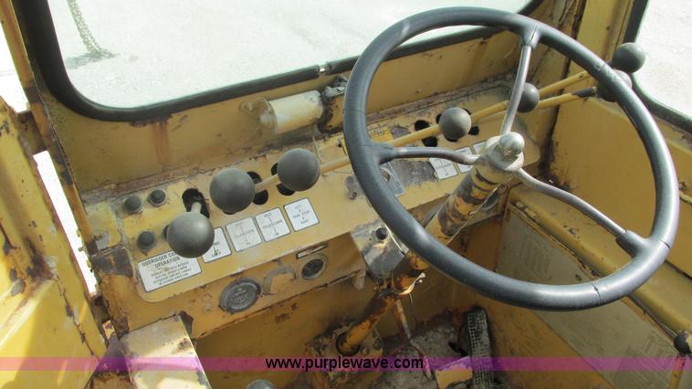 image for item J8527 Grove RT58/58A crane