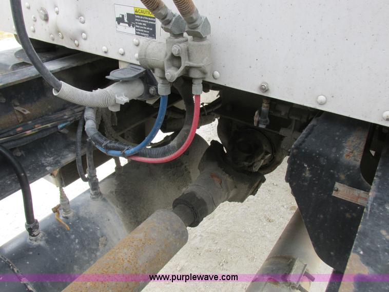 image for item K2150 1999 Kenworth T600B semi truck