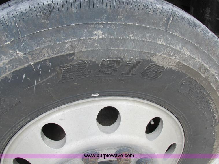 image for item K2150 1999 Kenworth T600B semi truck