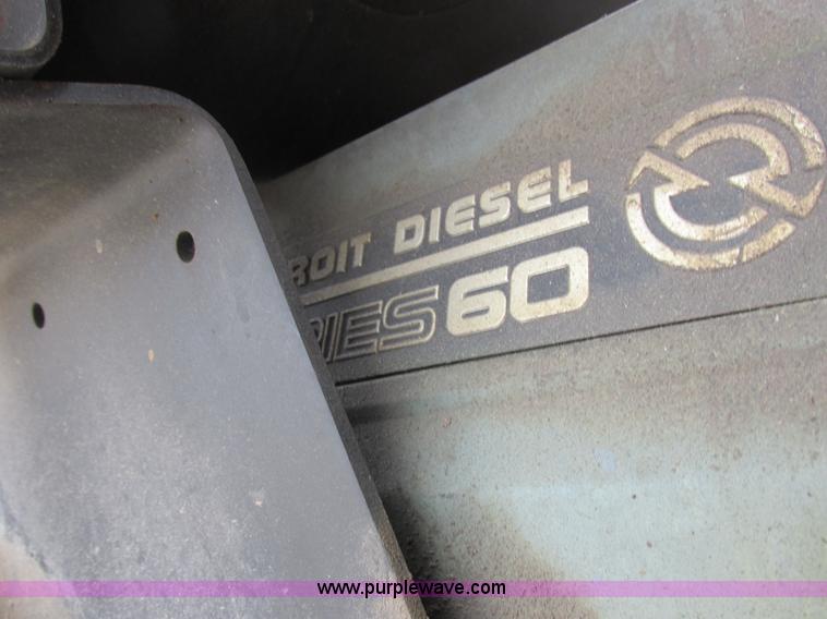 image for item K2150 1999 Kenworth T600B semi truck