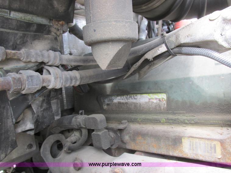 image for item K2150 1999 Kenworth T600B semi truck