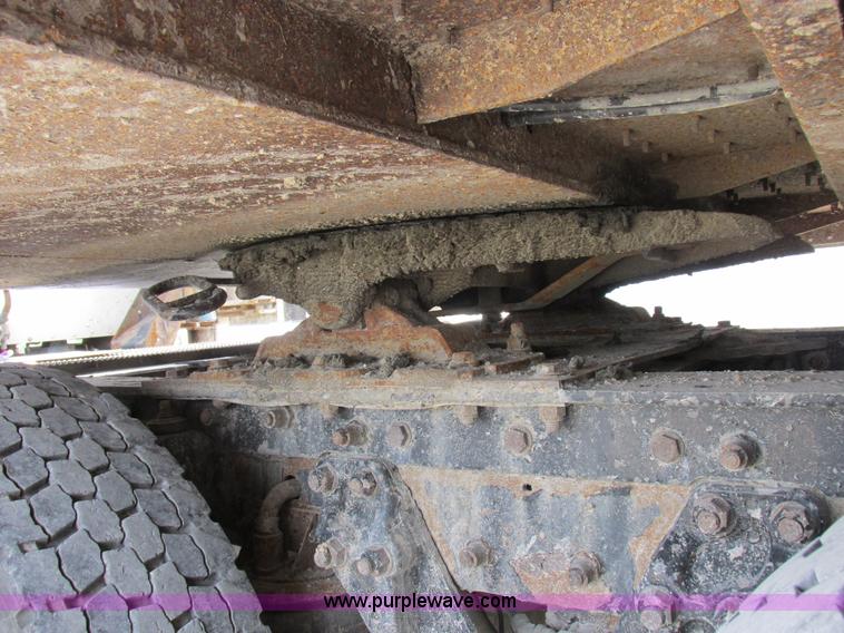 image for item K2150 1999 Kenworth T600B semi truck