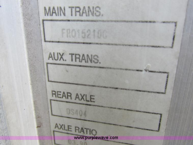 image for item K2150 1999 Kenworth T600B semi truck