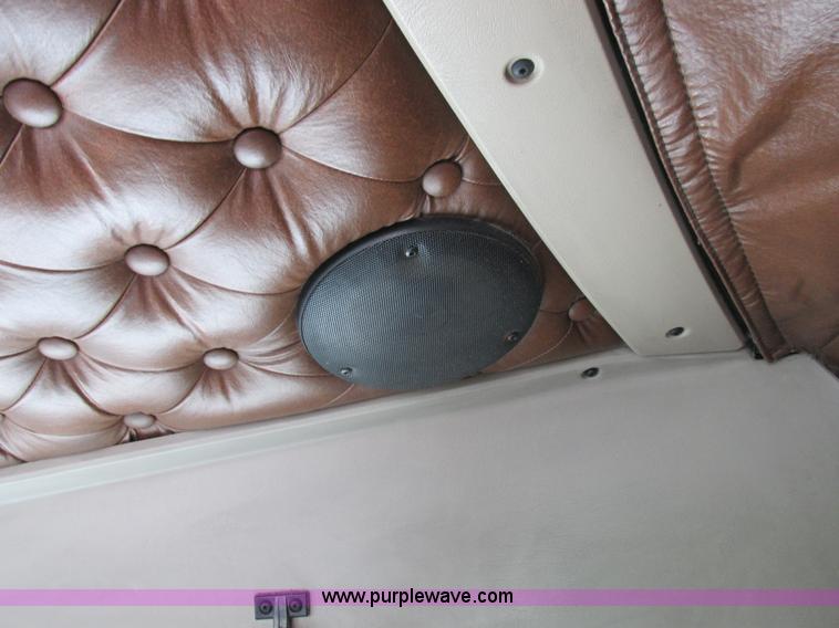 image for item K2150 1999 Kenworth T600B semi truck