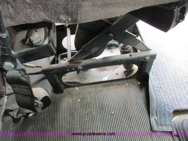 image for item K2150 1999 Kenworth T600B semi truck