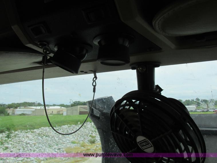 image for item K2150 1999 Kenworth T600B semi truck