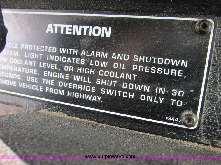 image for item K2150 1999 Kenworth T600B semi truck