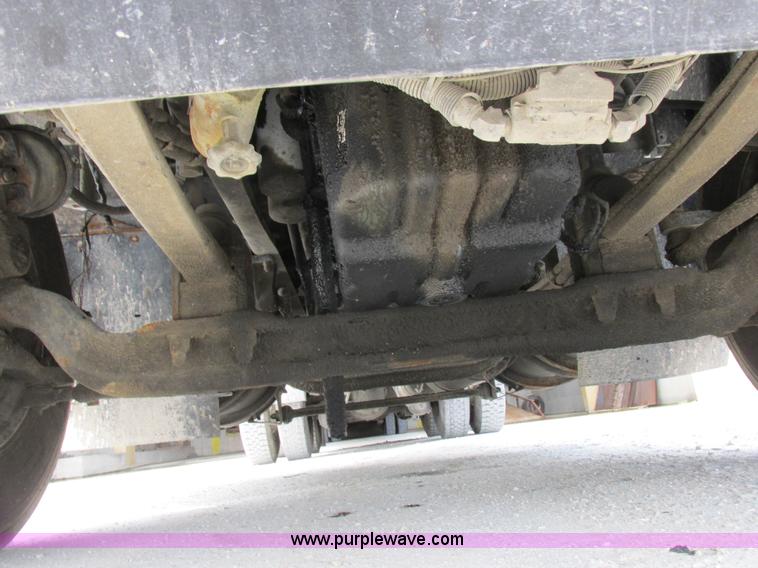 image for item K2150 1999 Kenworth T600B semi truck