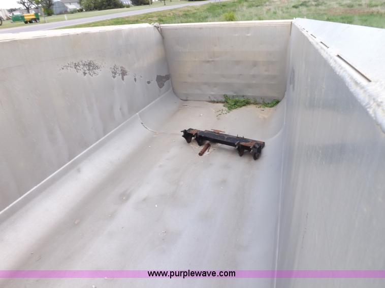 image for item K3953 RS 64156199664CA dump bed