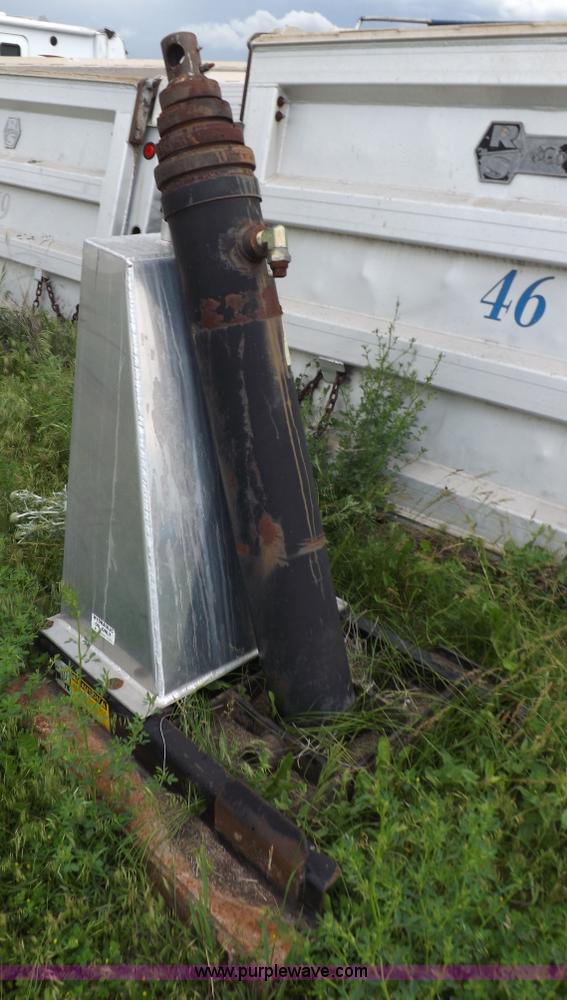 image for item K3953 RS 64156199664CA dump bed