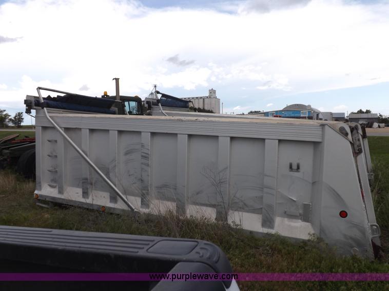 image for item K3954 RS 611199664CA dump bed