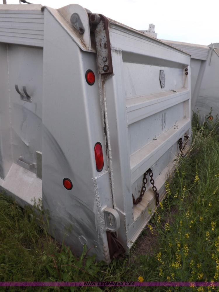 image for item K3954 RS 611199664CA dump bed