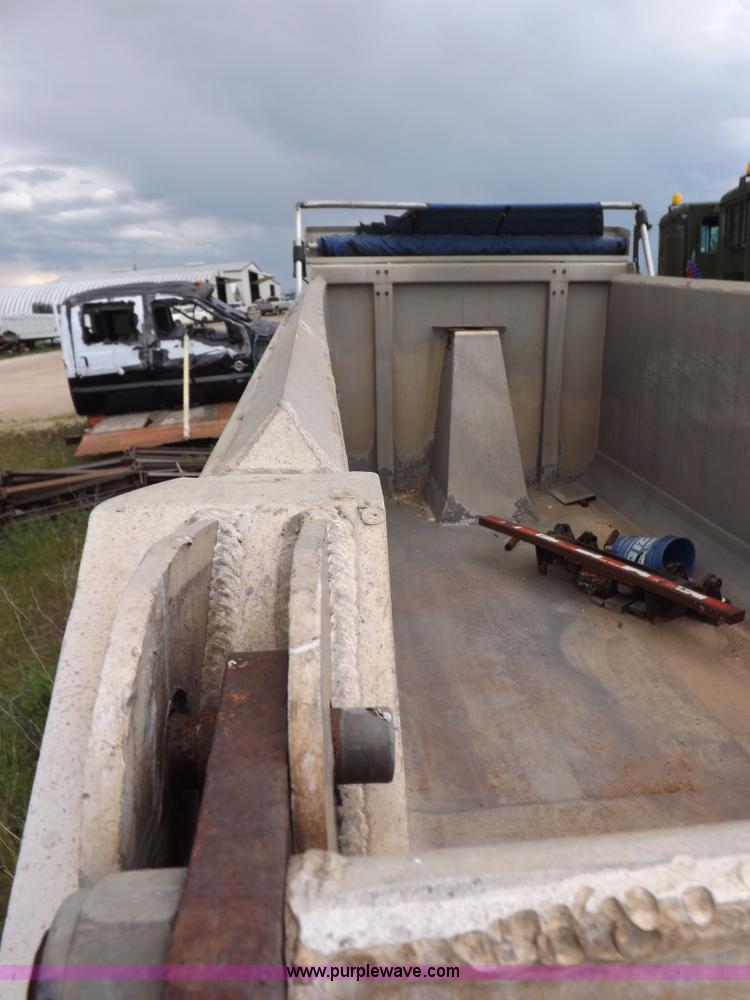 image for item K3954 RS 611199664CA dump bed