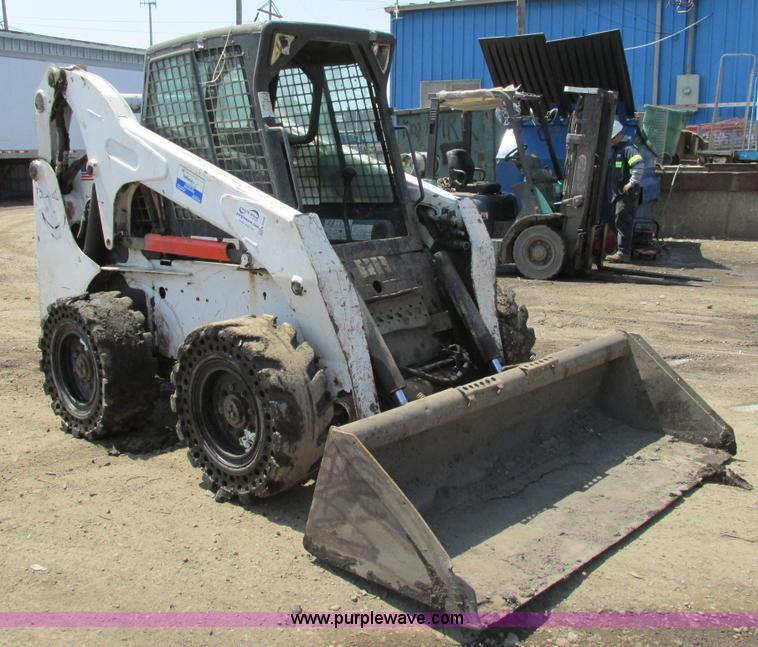 image for item K5039 2002 Bobcat S250 skid steer