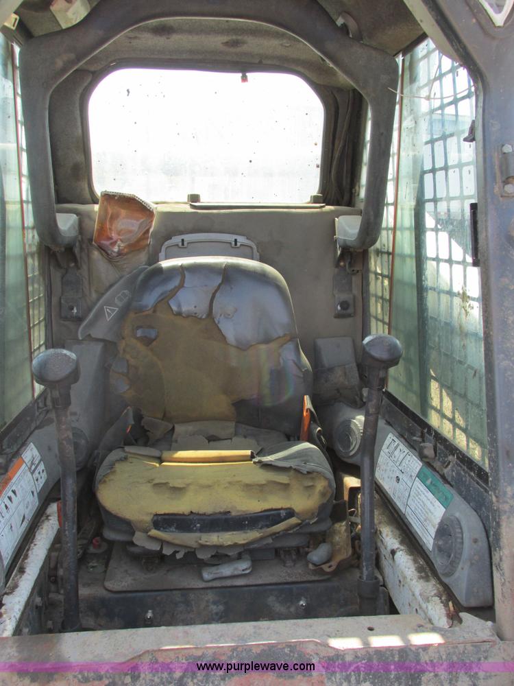 image for item K5039 2002 Bobcat S250 skid steer