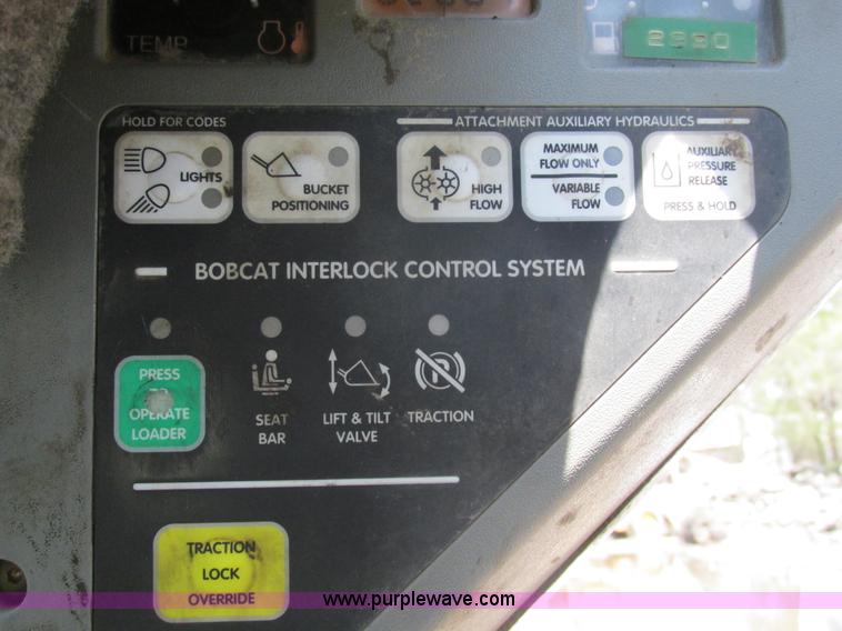 image for item K5039 2002 Bobcat S250 skid steer