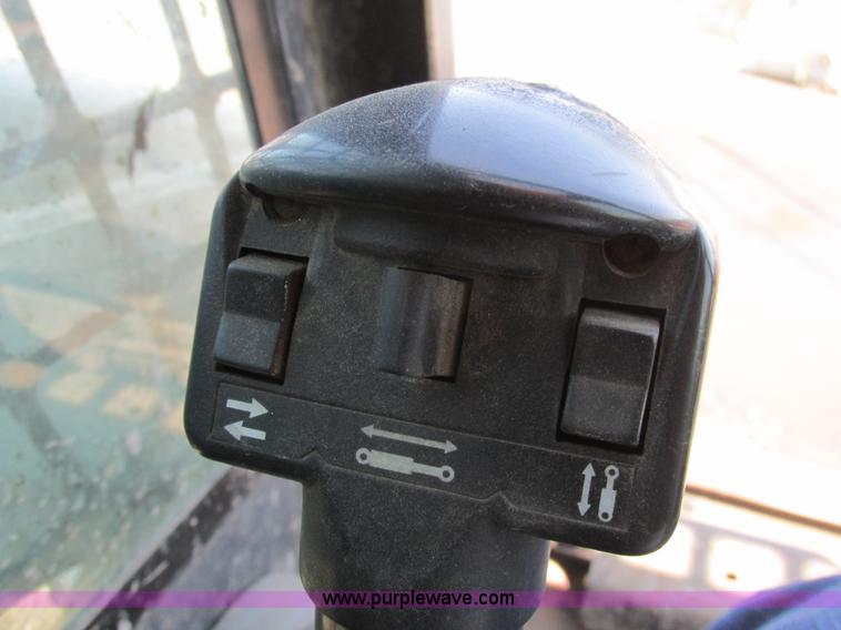 image for item K5039 2002 Bobcat S250 skid steer